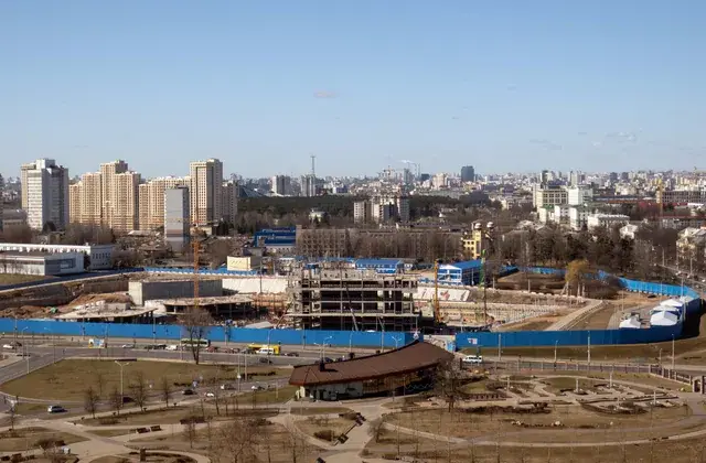 Loshitsa Manor and Park