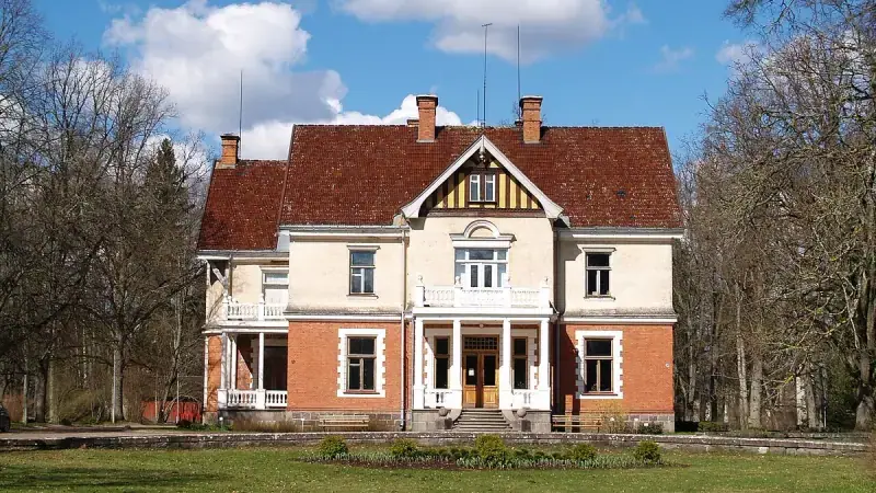 Olustvere Manor