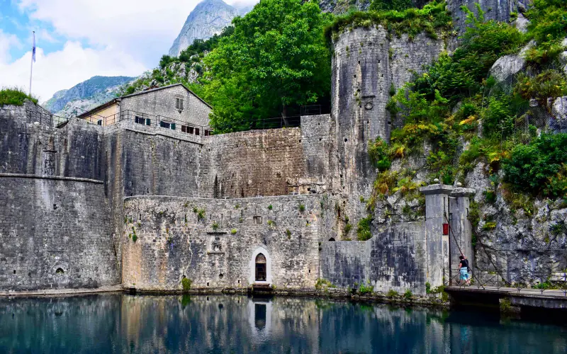 Gurdić Gate and Karst Spring