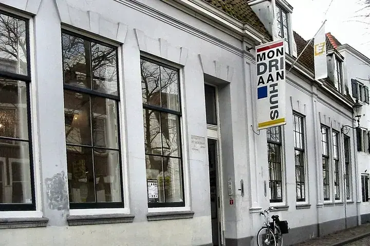 Mondriaan House