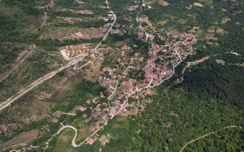 Dihovo Village