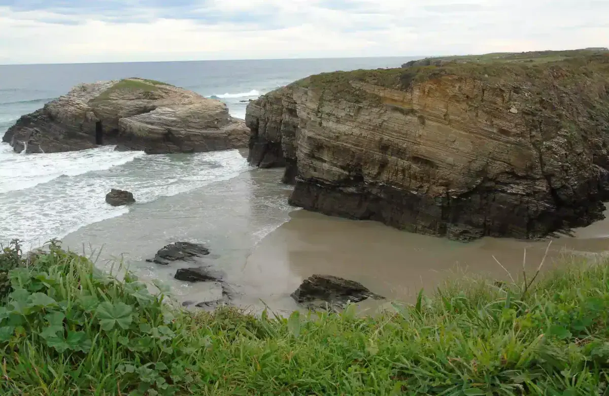 Praia das Catedrais