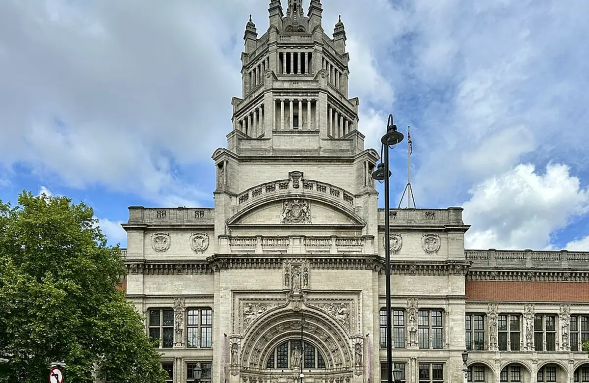Victoria and Albert Museum